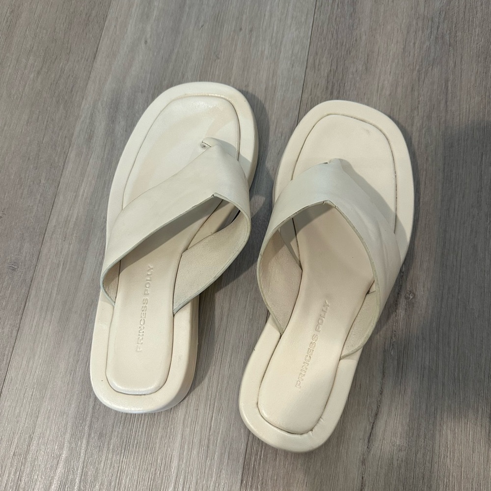 Princess Polly Tan Sandals size 5